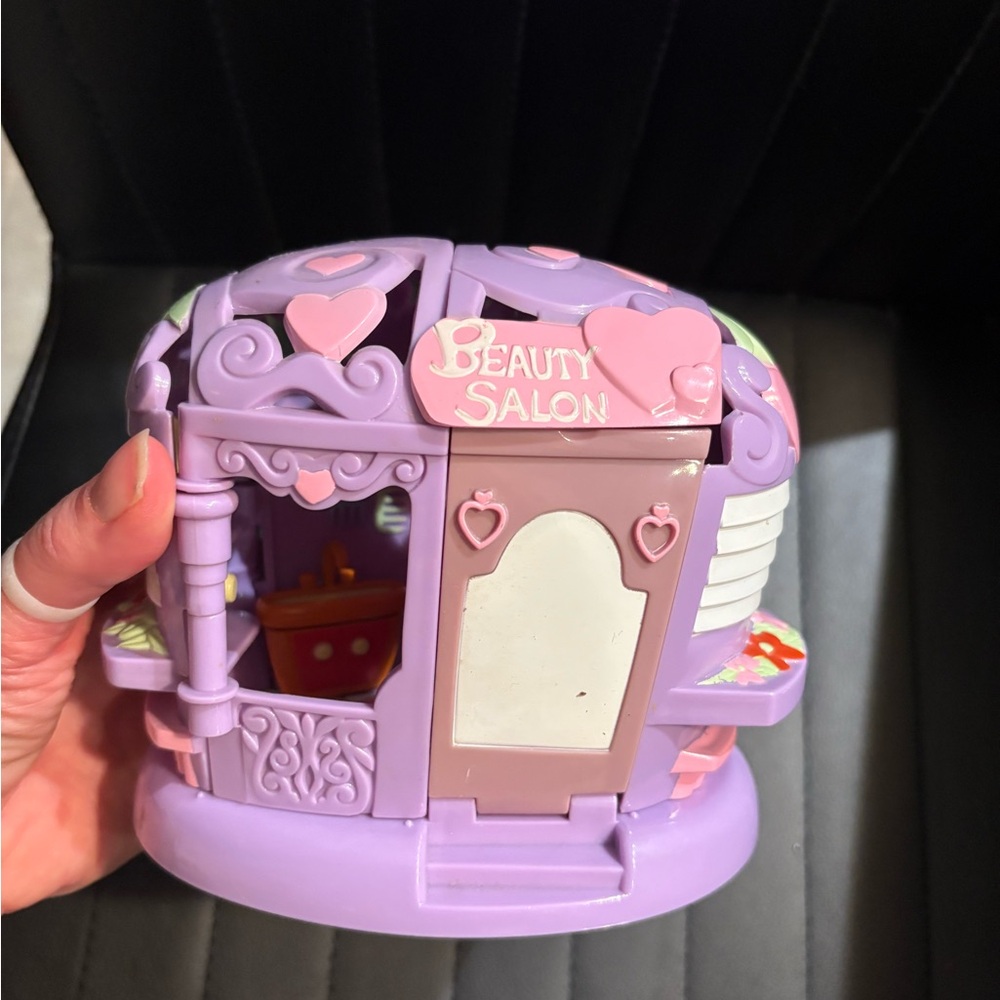 Snubbies Folding Dog House Playset- Beauty Salon- No Figures